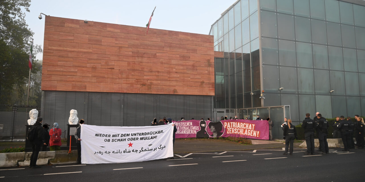 Blockade des Iranischen Konsulats