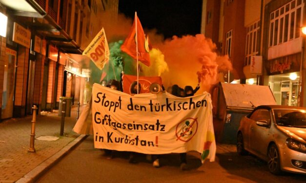 Spontandemo gegen türkische Giftgasangriffe in Kurdistan