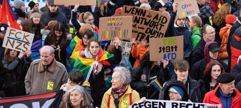 Bericht: 10 Jahre AfD & Protest dagegen