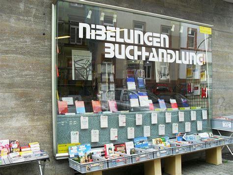 rechte Nibelungen Buchhandlung angegriffen