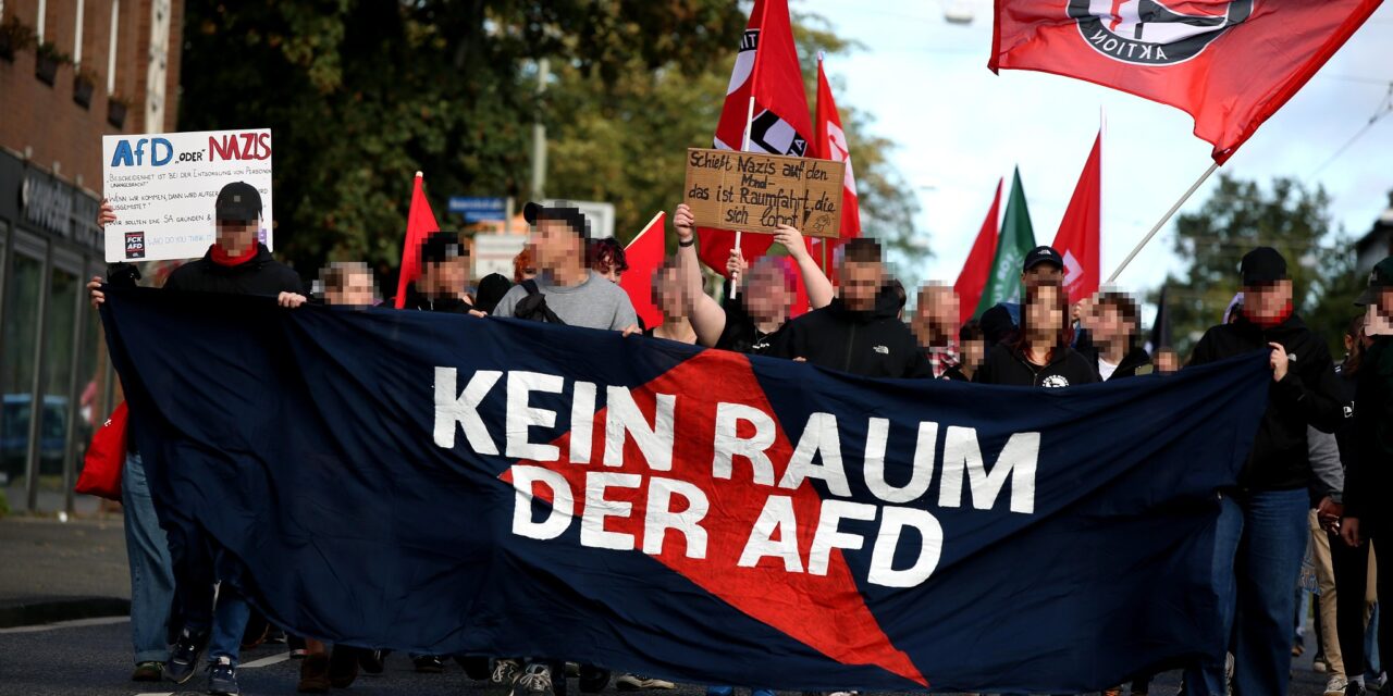 Kassel: AfD-Vize Brandner von 200 Demonstranten als Nazi-Schwein begrüßt