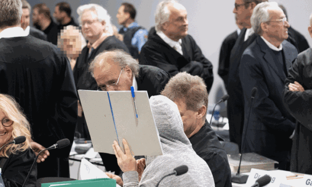 Prozessbeginn „Patriotische Union“ – Redebeitrag Prozessbeobachtungsgruppe