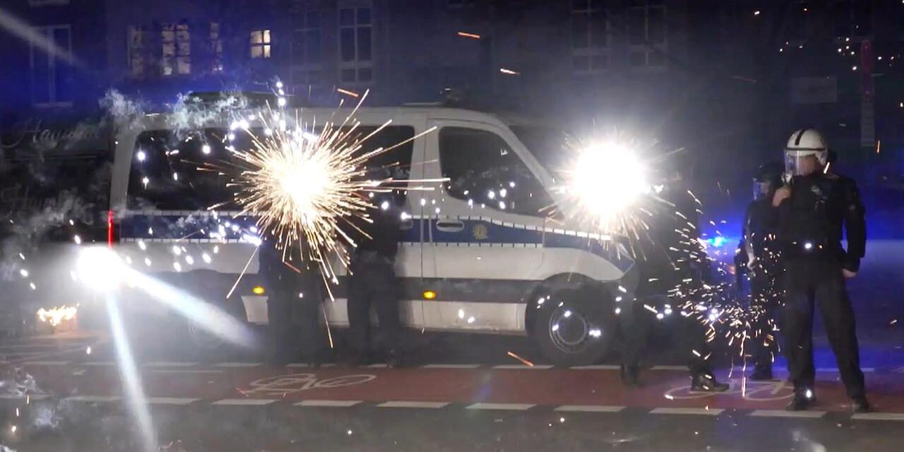 [Mainz] Bullenwagen angezündet