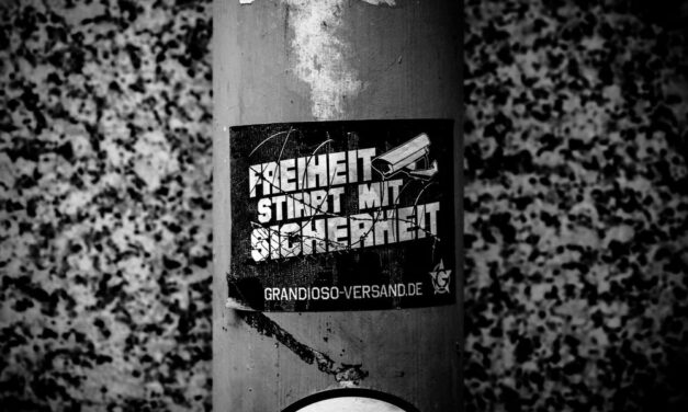 BerichtParlamentarische Kontrollkommission Verfassungsschutz & unsere Einschätzung