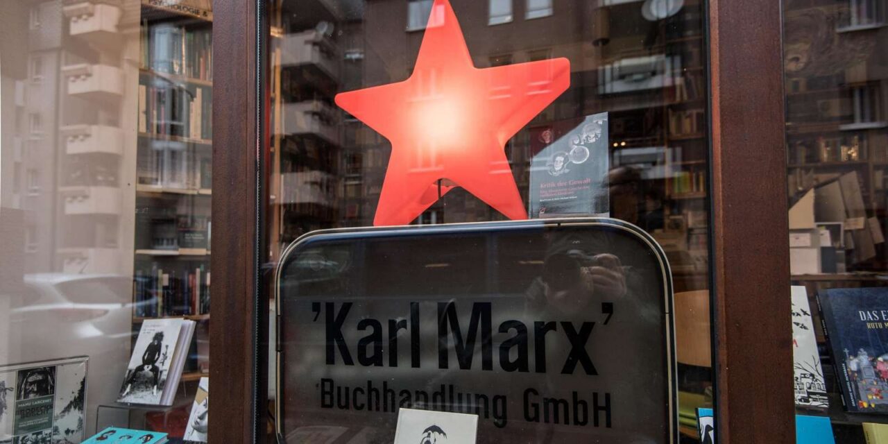 Karlx-Marx-Buchhandlung unter Beschuss